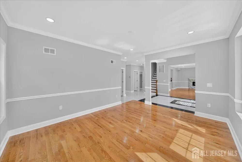 22 Mary Ellen Drive Edison, NJ 08820