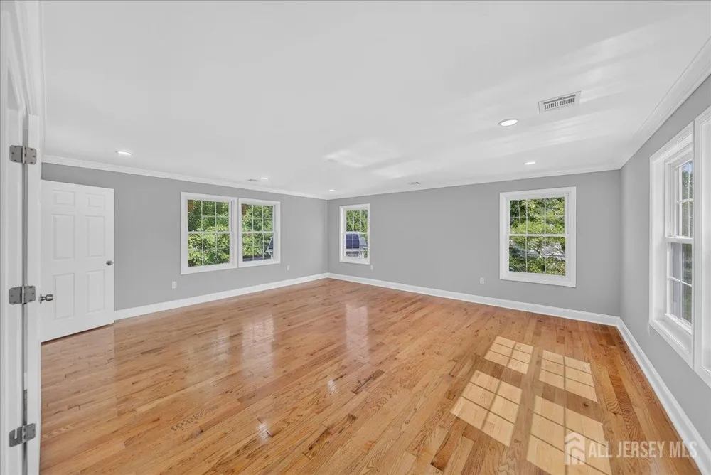 22 Mary Ellen Drive Edison, NJ 08820