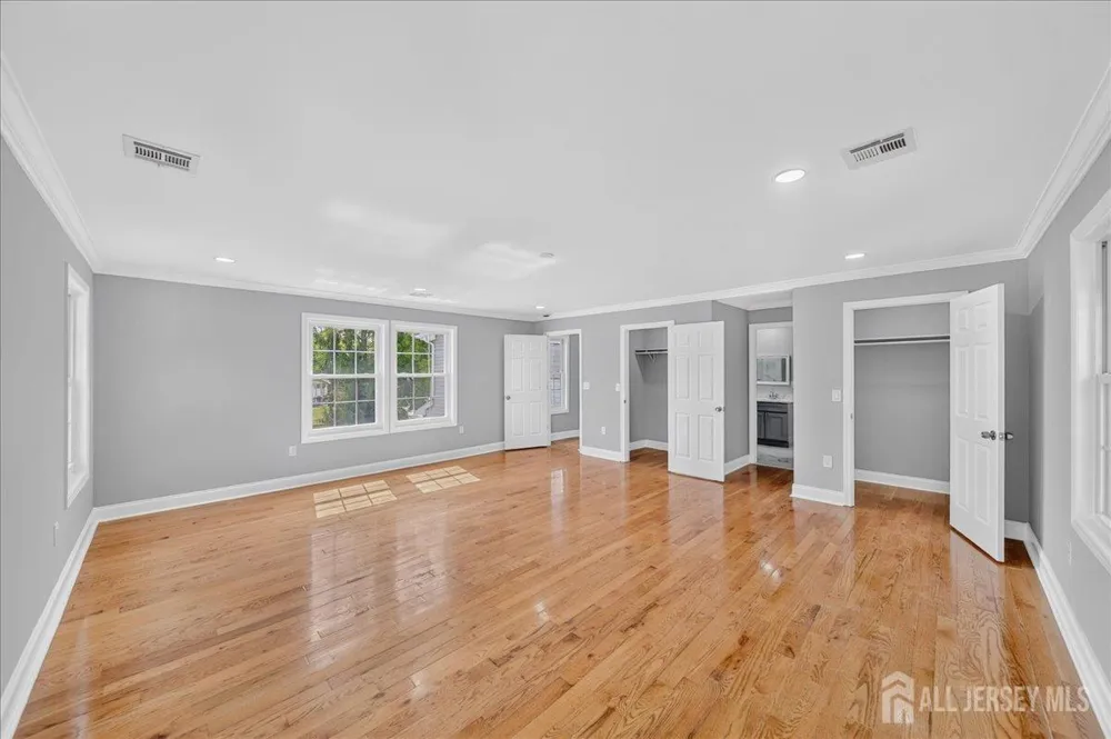 22 Mary Ellen Drive Edison, NJ 08820