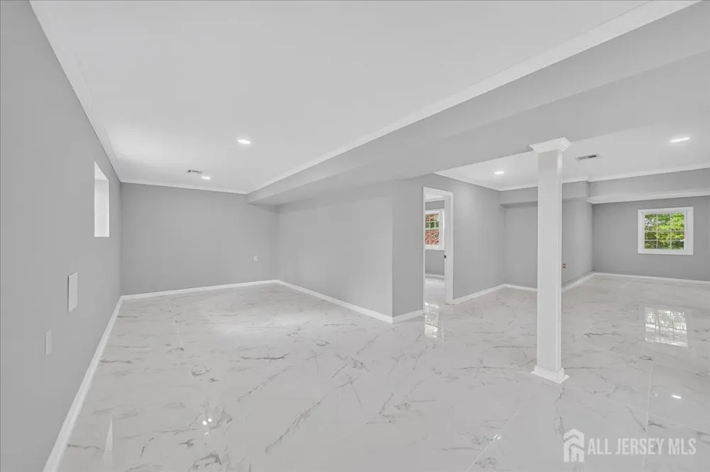22 Mary Ellen Drive Edison, NJ 08820