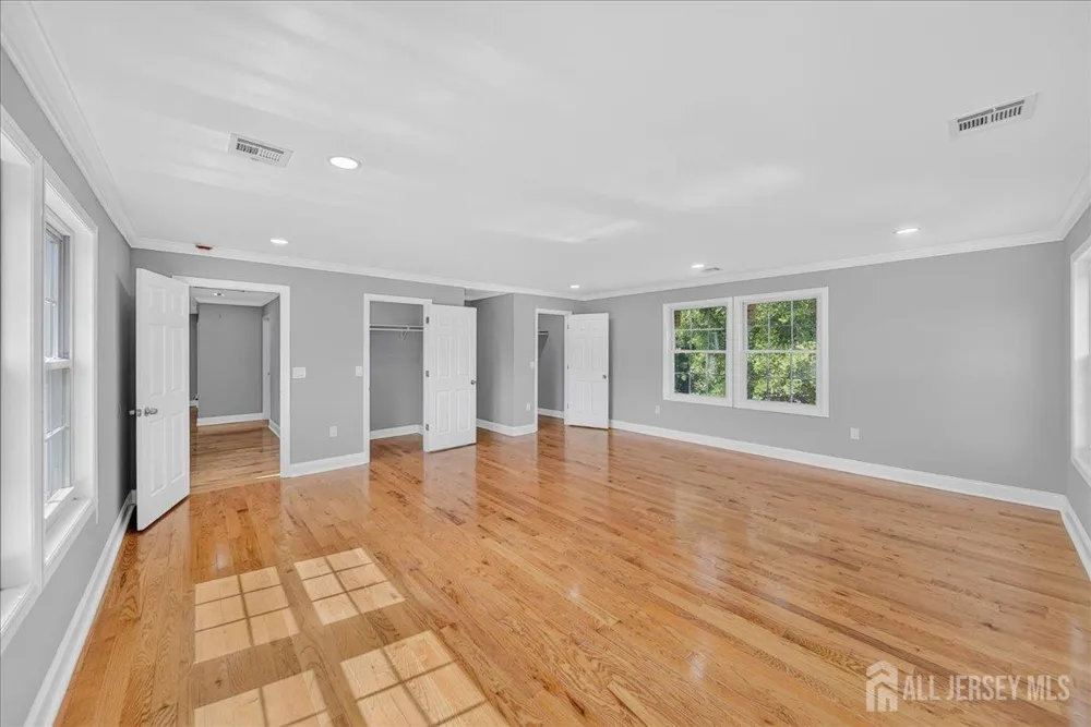 22 Mary Ellen Drive Edison, NJ 08820