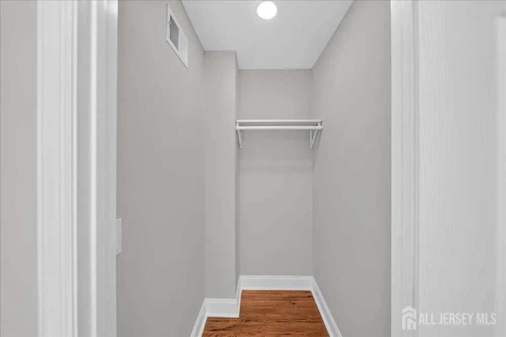 22 Mary Ellen Drive Edison, NJ 08820