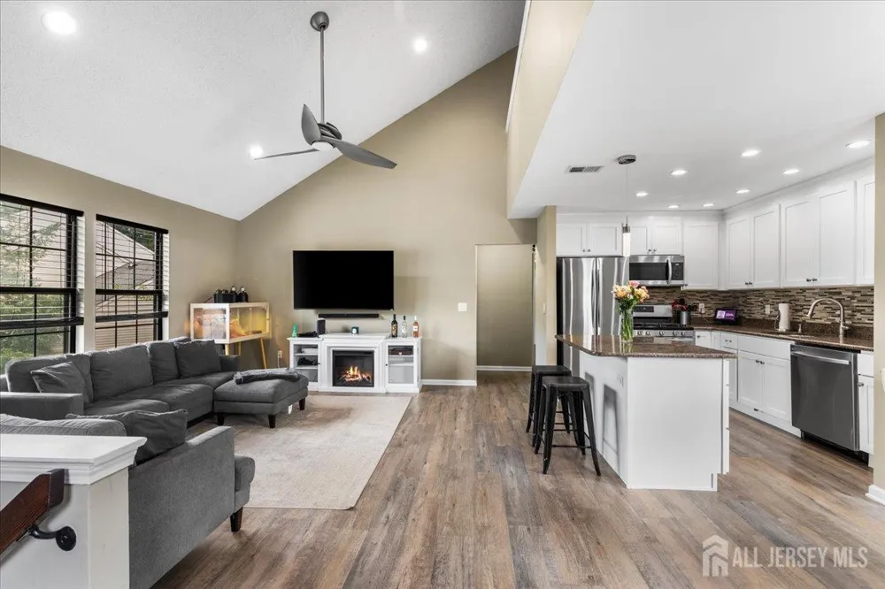 504 Geranium Court Jackson, NJ 08527