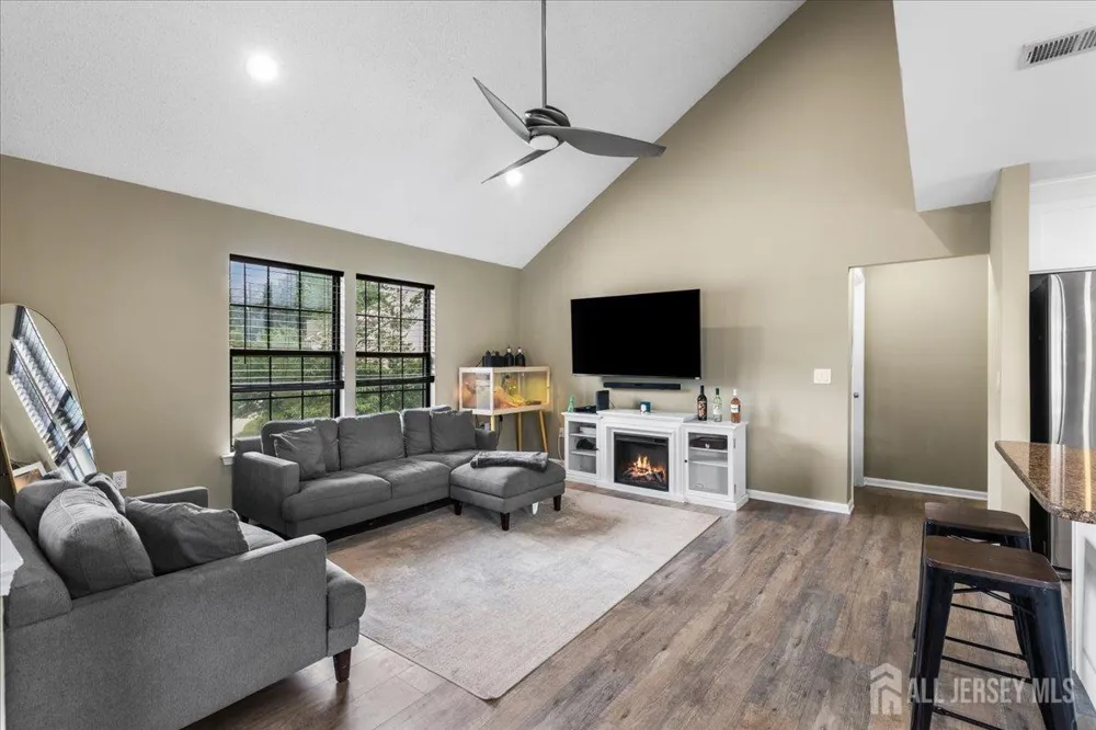 504 Geranium Court Jackson, NJ 08527