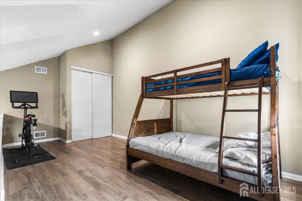 504 Geranium Court Jackson, NJ 08527