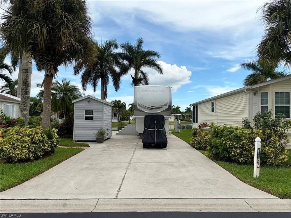 1137 Diamond Lake Circle Naples, FL 34114