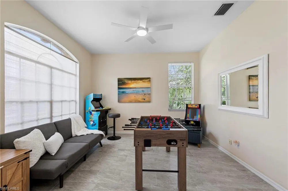 1896 Piccadilly Circus Naples, FL 34112