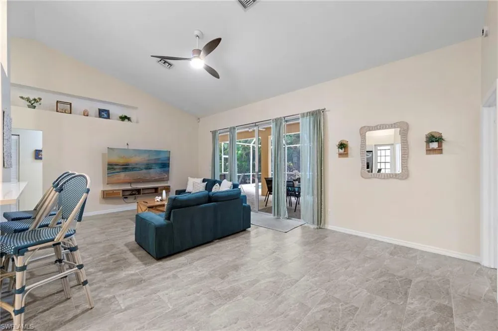 1896 Piccadilly Circus Naples, FL 34112