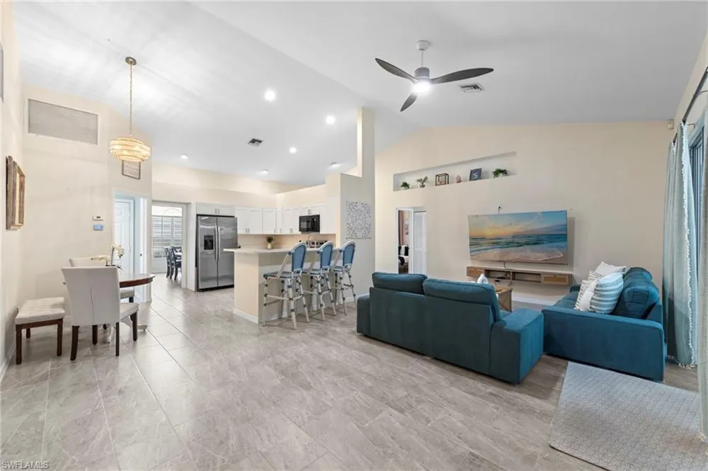 1896 Piccadilly Circus Naples, FL 34112