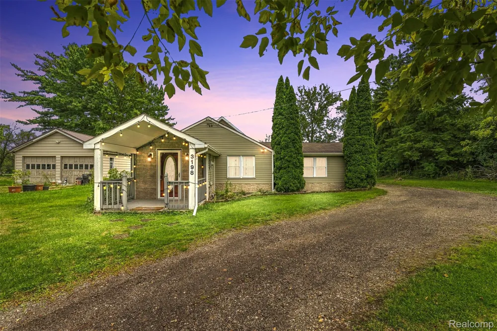 3198 E Grand Blanc Road Grand Blanc Charter Township, MI 48439