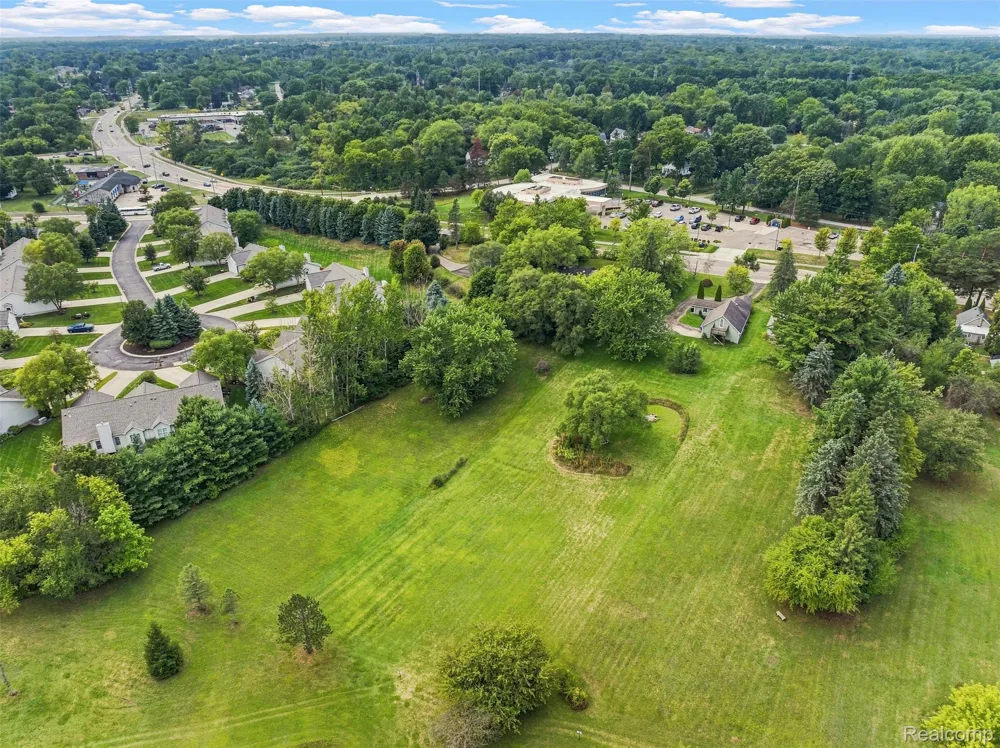 3198 E Grand Blanc Road Grand Blanc Charter Township, MI 48439