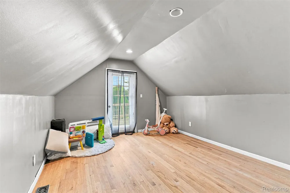 3198 E Grand Blanc Road Grand Blanc Charter Township, MI 48439