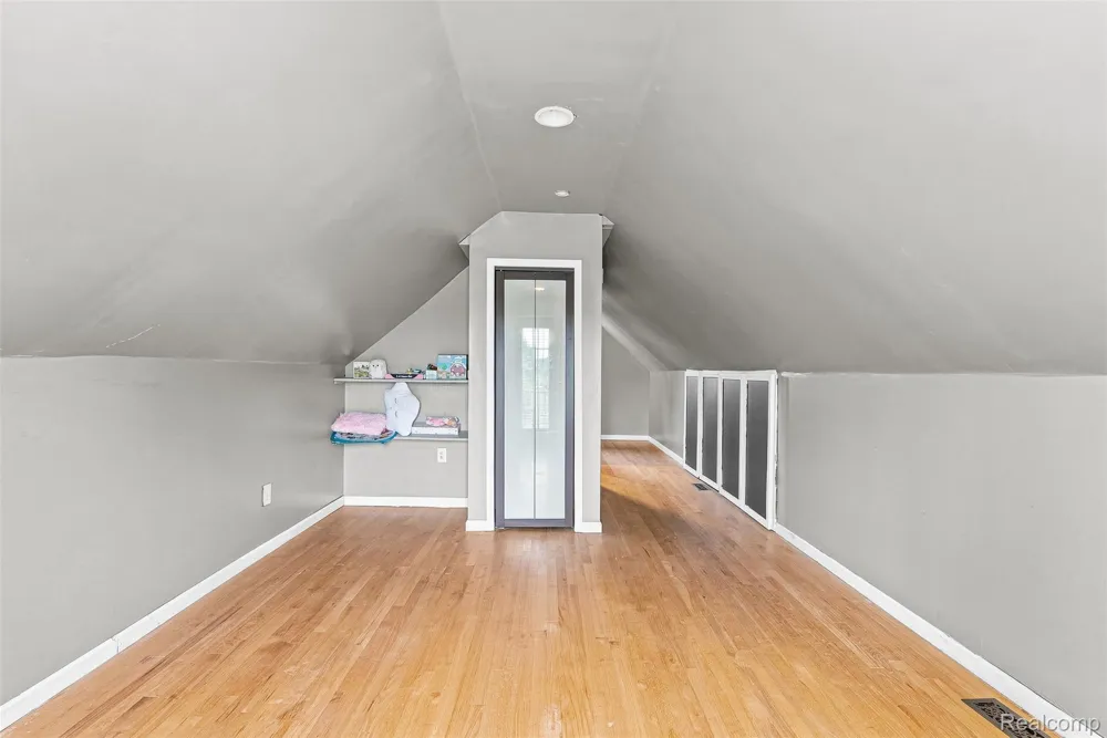 3198 E Grand Blanc Road Grand Blanc Charter Township, MI 48439