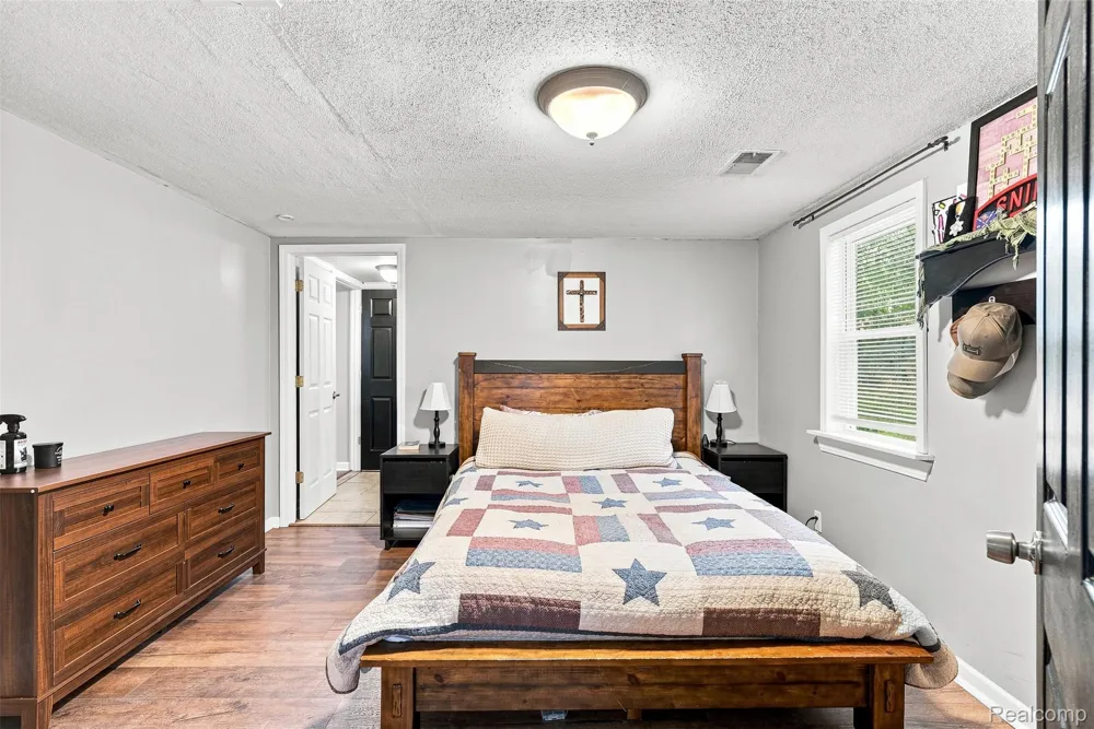 3198 E Grand Blanc Road Grand Blanc Charter Township, MI 48439