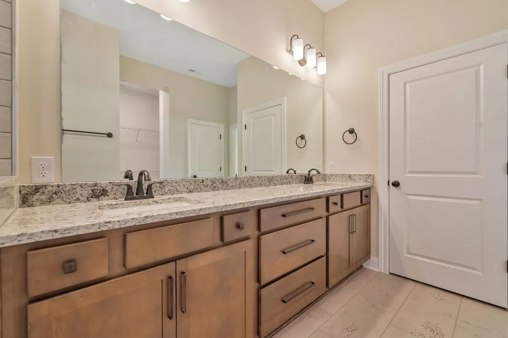 834 Drivers Cir Columbia, TN 38401