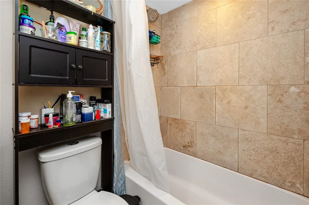 1250 LAKEVIEW ROAD Clearwater, FL 33756