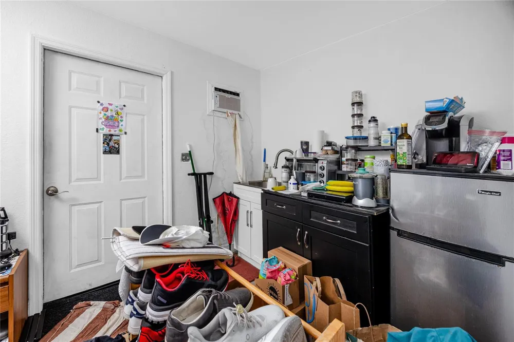 1250 LAKEVIEW ROAD Clearwater, FL 33756