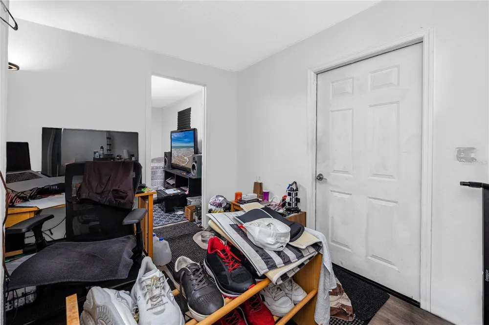1250 LAKEVIEW ROAD Clearwater, FL 33756