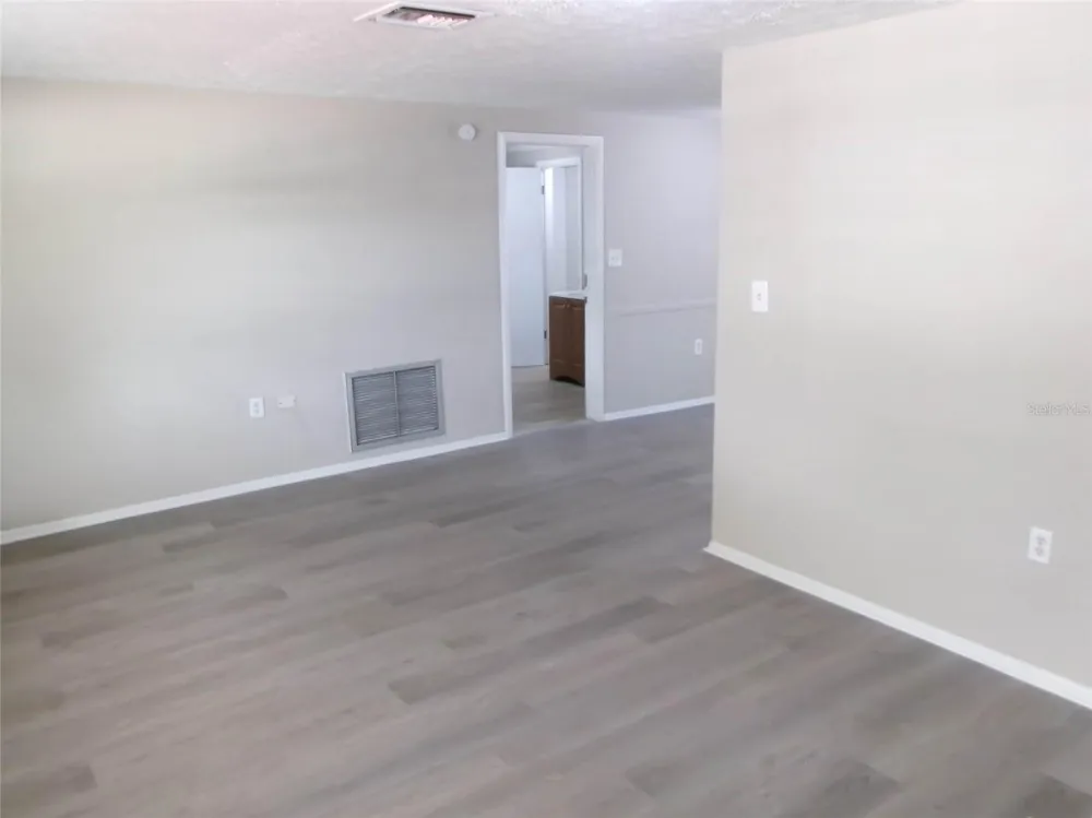 1421 NORMANDY BOULEVARD Holiday, FL 34691