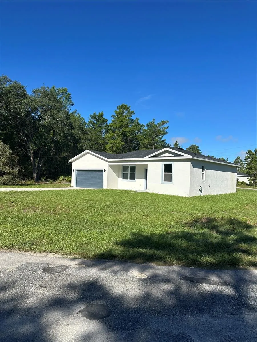 14 FISHER COURT Ocklawaha, FL 32179