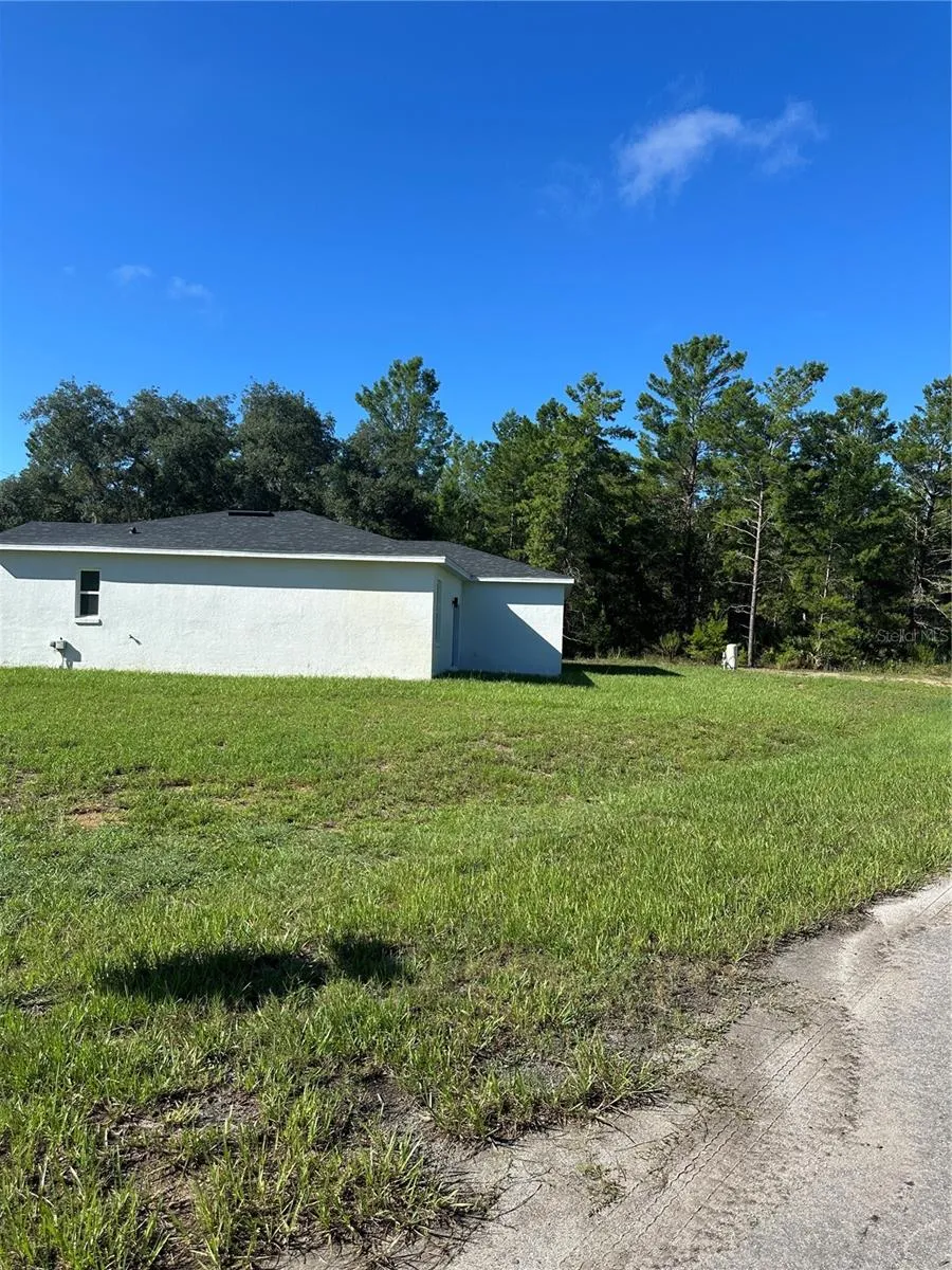 14 FISHER COURT Ocklawaha, FL 32179