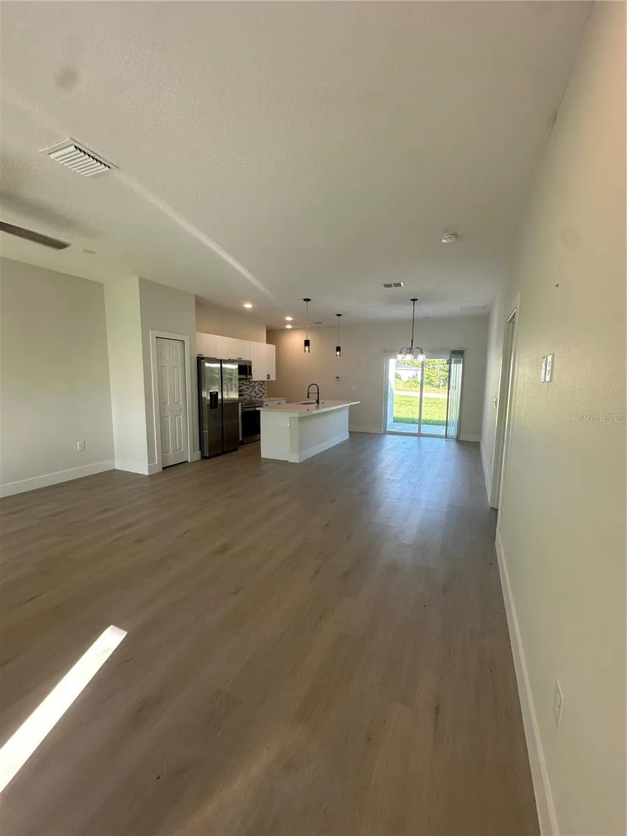 14 FISHER COURT Ocklawaha, FL 32179
