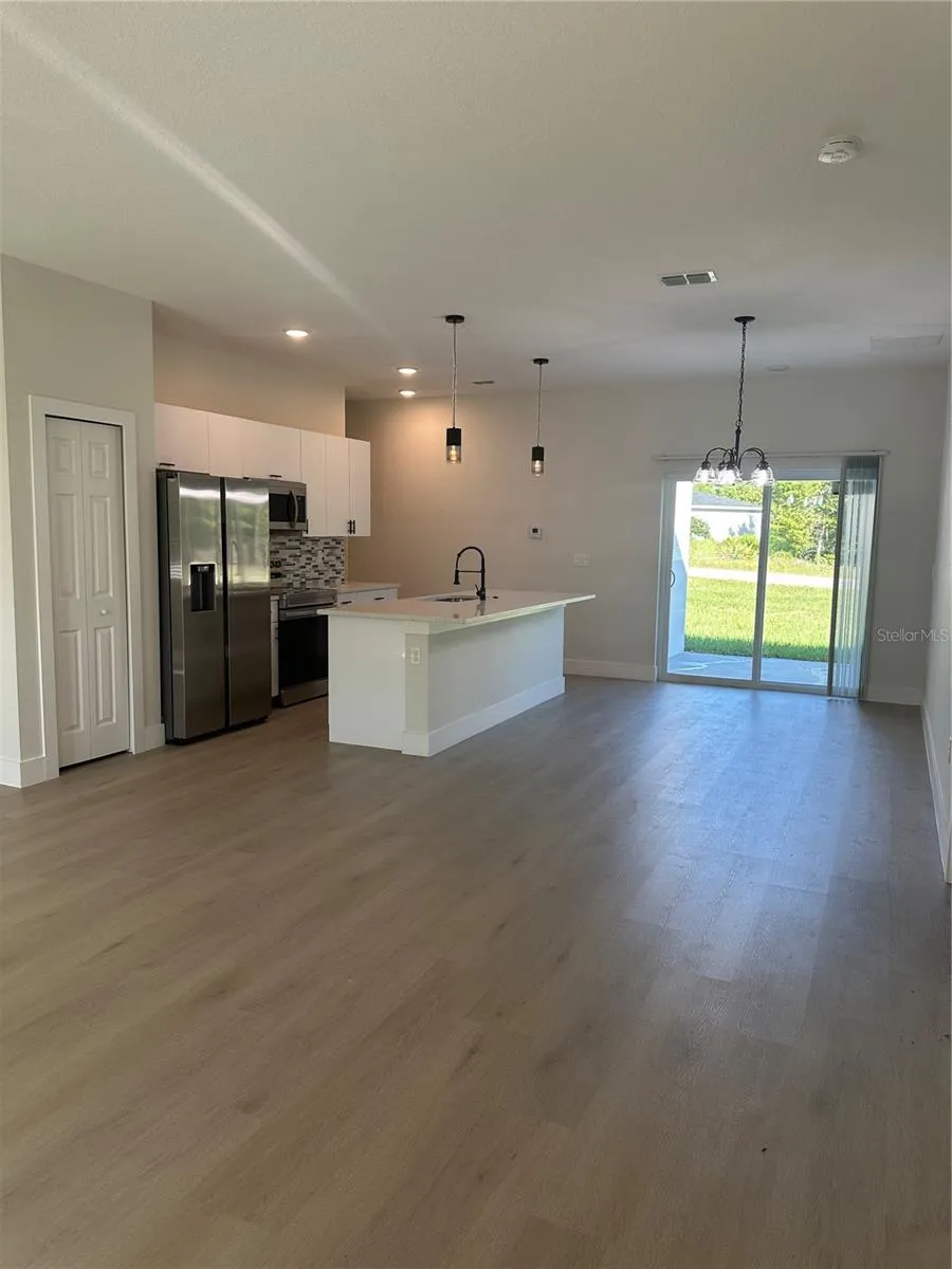 14 FISHER COURT Ocklawaha, FL 32179