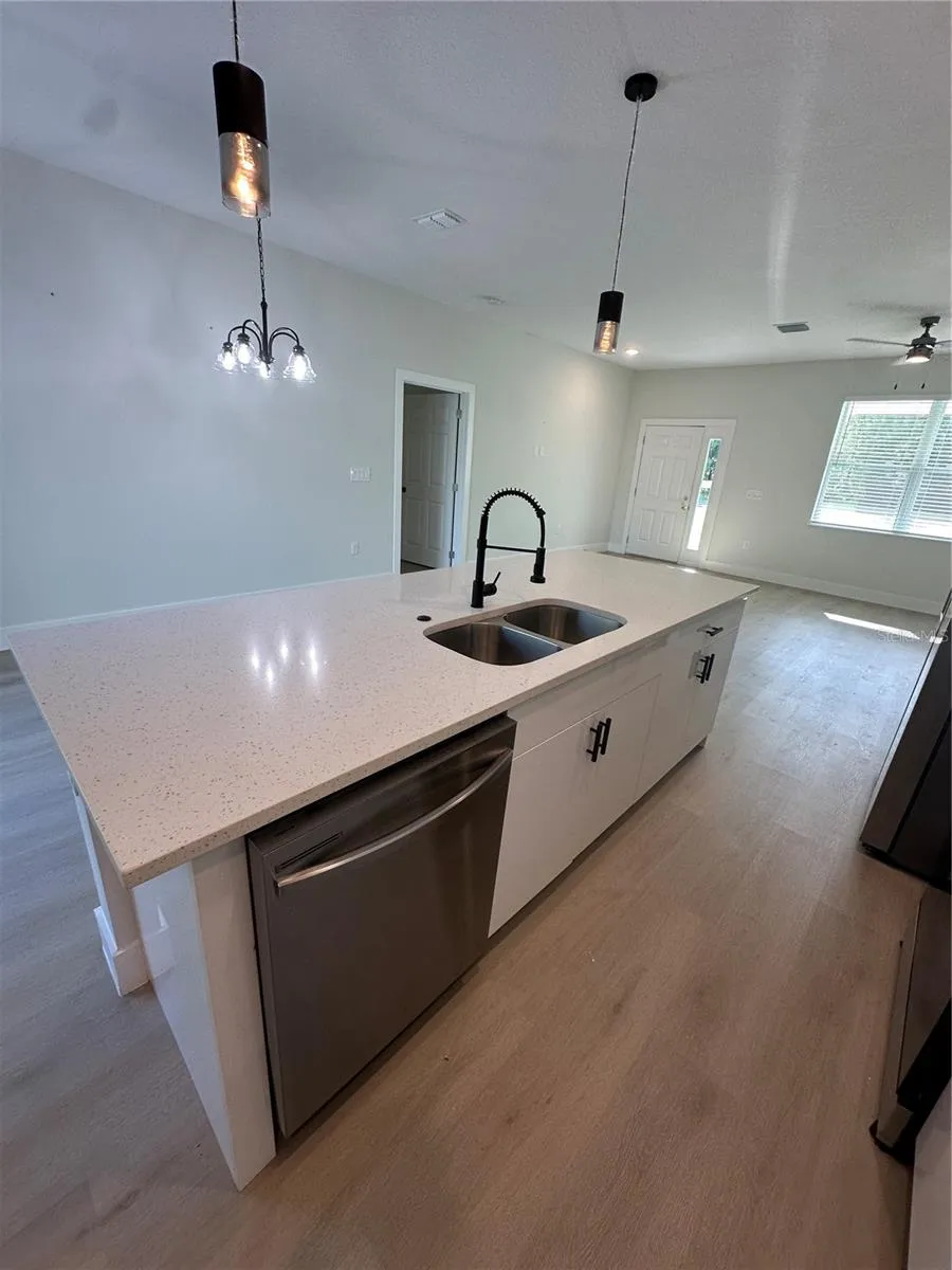 14 FISHER COURT Ocklawaha, FL 32179