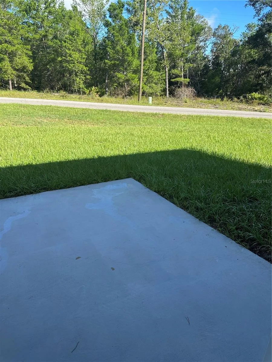 14 FISHER COURT Ocklawaha, FL 32179