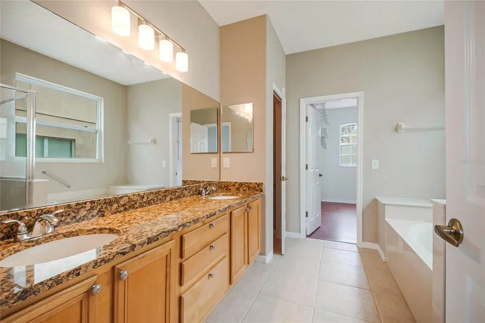 2321 THE OAKS BOULEVARD Kissimmee, FL 34746