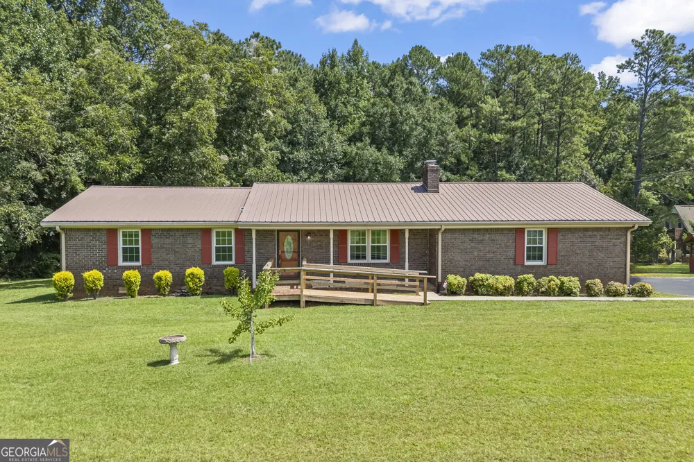 8050 Hog Mountain RD Statham, GA 30666