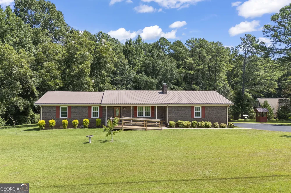8050 Hog Mountain RD Statham, GA 30666
