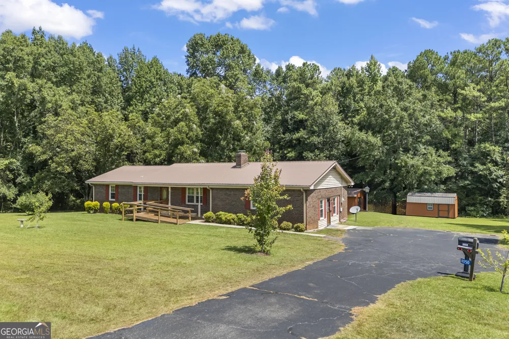 8050 Hog Mountain RD Statham, GA 30666