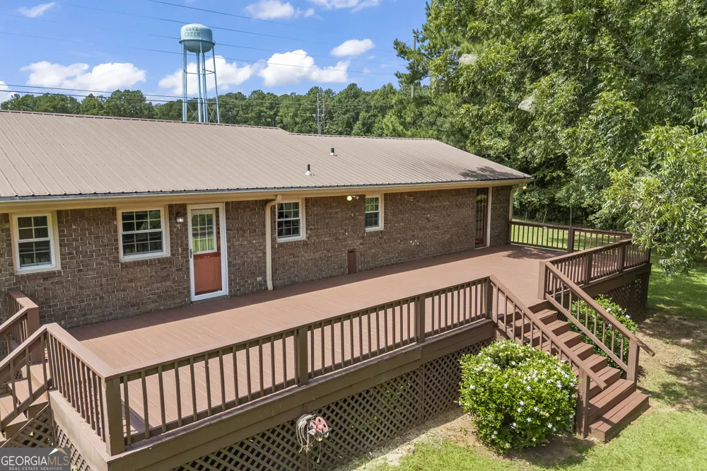8050 Hog Mountain RD Statham, GA 30666