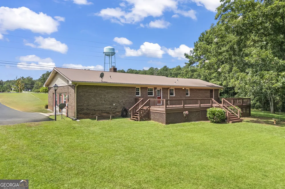8050 Hog Mountain RD Statham, GA 30666