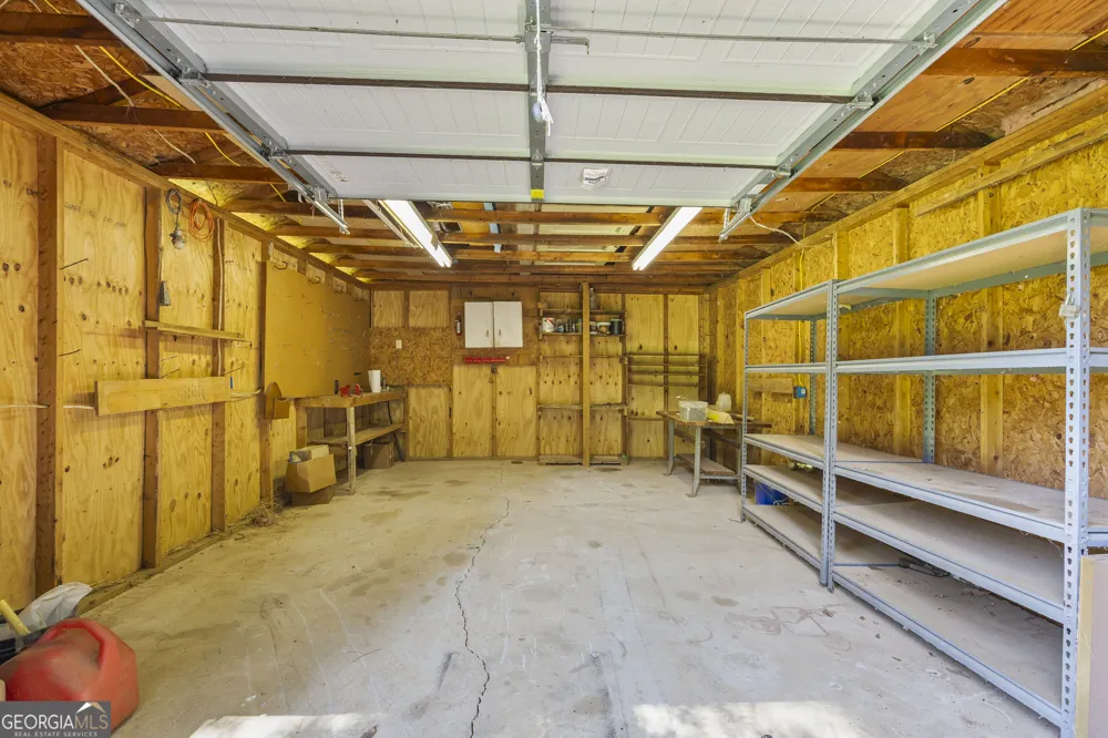 8050 Hog Mountain RD Statham, GA 30666