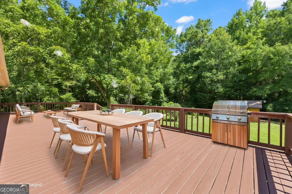 8050 Hog Mountain RD Statham, GA 30666