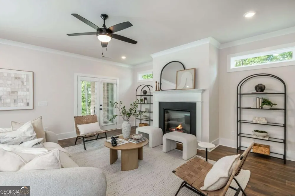 5552 Keswick DR Flowery Branch, GA 30542