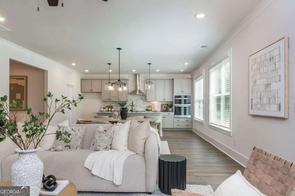 5552 Keswick DR Flowery Branch, GA 30542