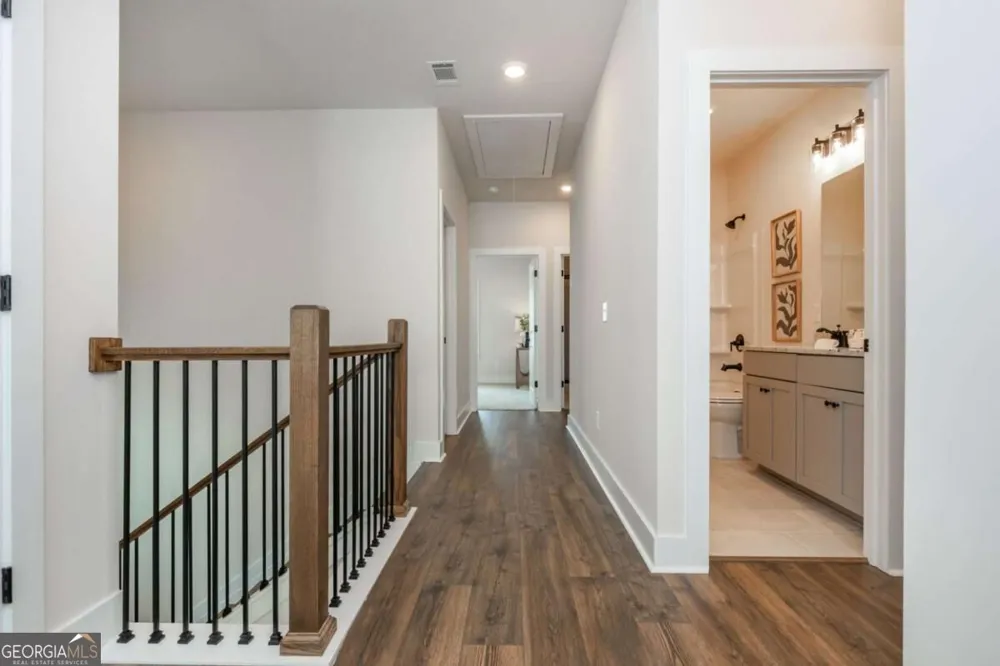 5552 Keswick DR Flowery Branch, GA 30542