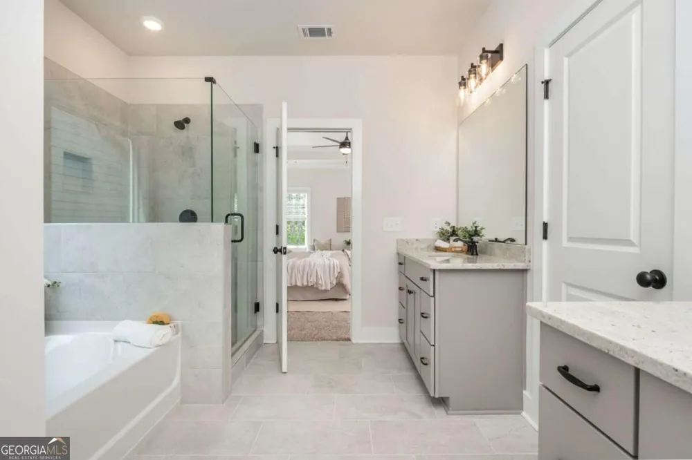 5552 Keswick DR Flowery Branch, GA 30542