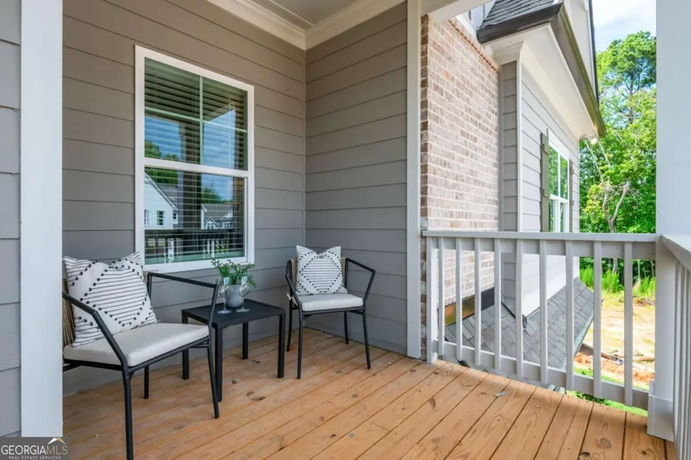 5552 Keswick DR Flowery Branch, GA 30542
