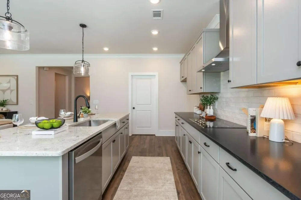 5552 Keswick DR Flowery Branch, GA 30542