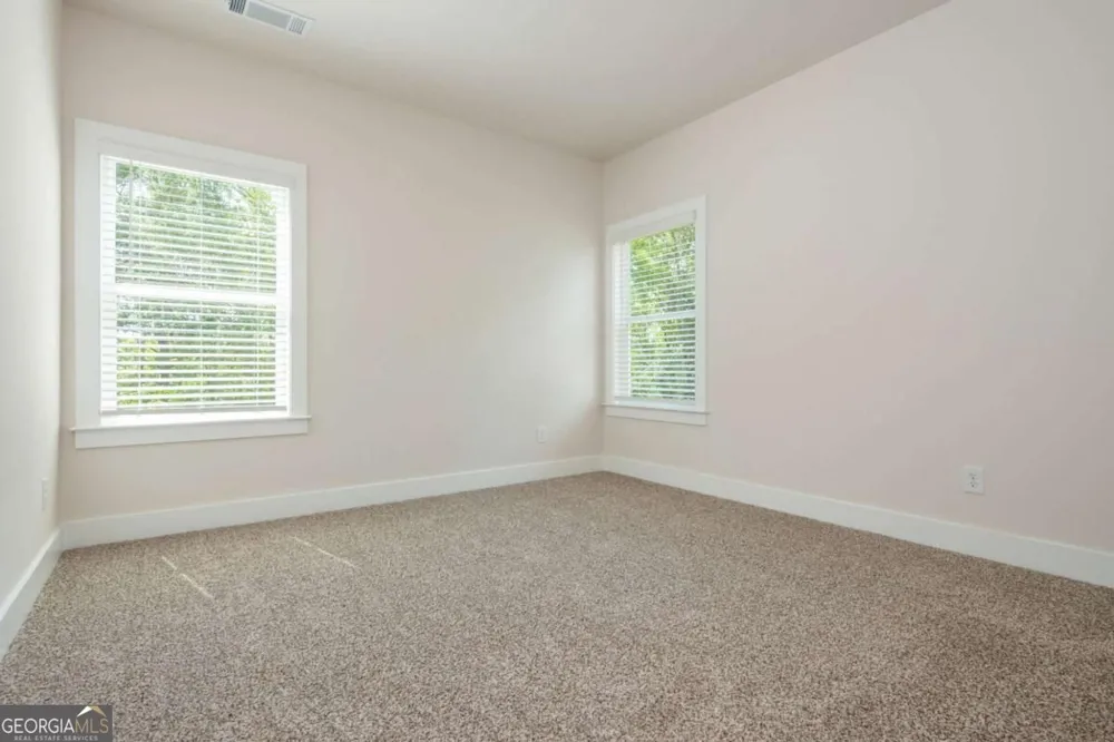 5552 Keswick DR Flowery Branch, GA 30542