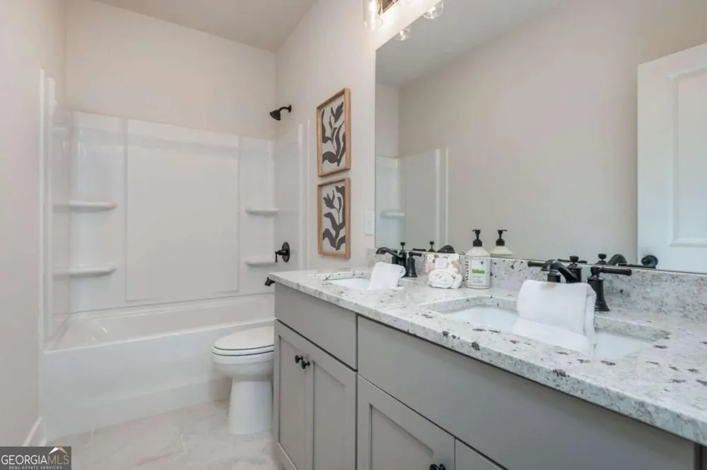 5552 Keswick DR Flowery Branch, GA 30542
