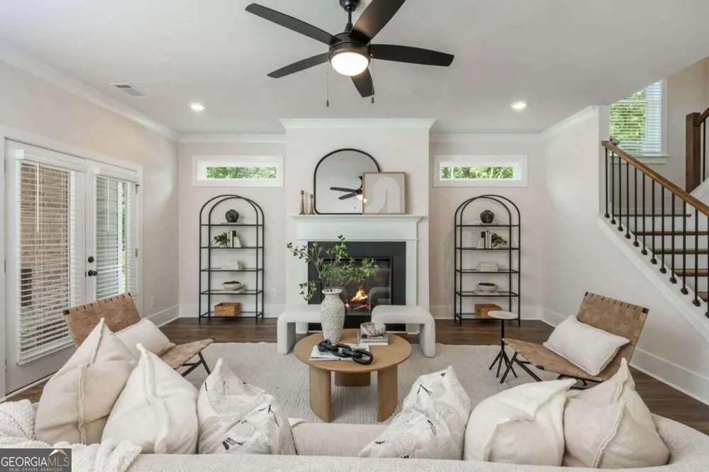 5552 Keswick DR Flowery Branch, GA 30542