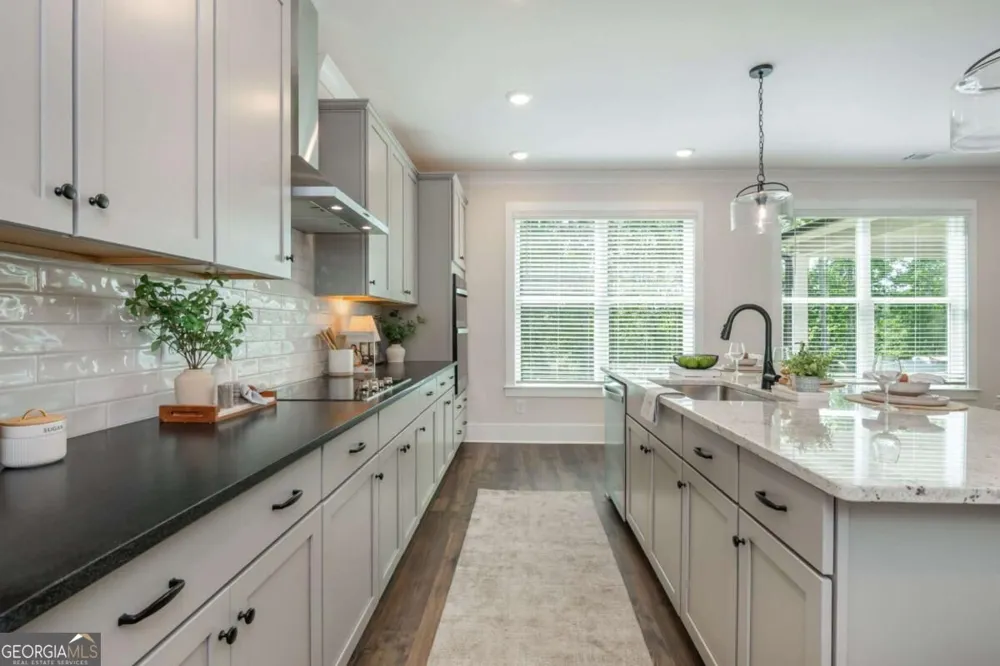 5552 Keswick DR Flowery Branch, GA 30542