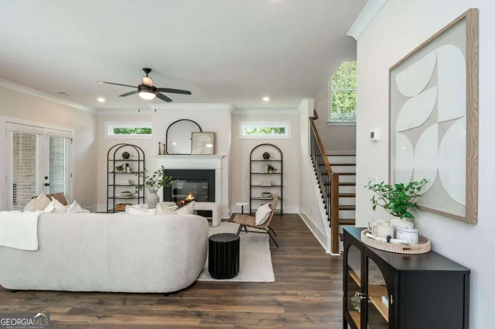 5552 Keswick DR Flowery Branch, GA 30542