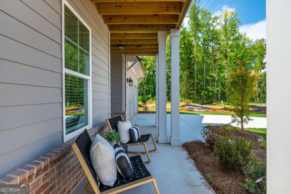 5552 Keswick DR Flowery Branch, GA 30542