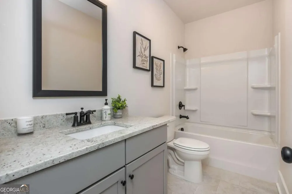 5552 Keswick DR Flowery Branch, GA 30542